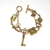 Key_bracelet_medium