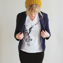 Wings V-Neck