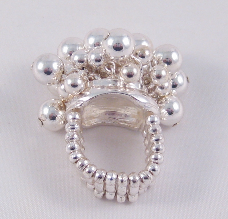 Silver Ball Stretch Ring · Princess Armor · Online Store Powered by