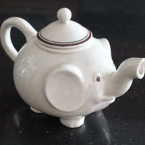 Fitz_floyd_elephant_tea_pot_medium