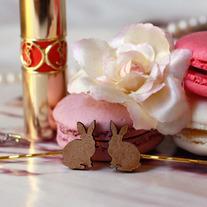 Wood bunny hair clip set