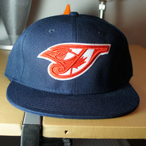 CANADIAN FLAG BLUE JAYS FITTED!