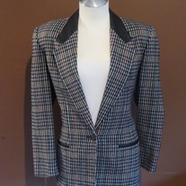 Houndstooth Blazer with Leather Collar Size 6