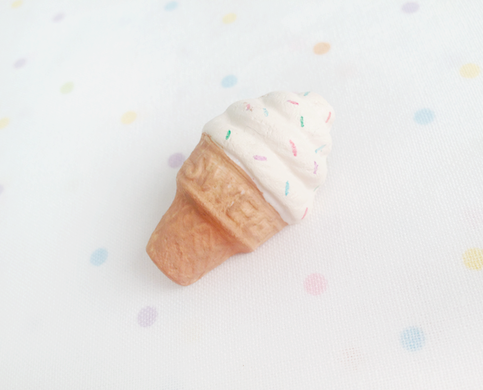 ice cream brooch with sprinkles