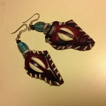 Africa Shell Earrings 