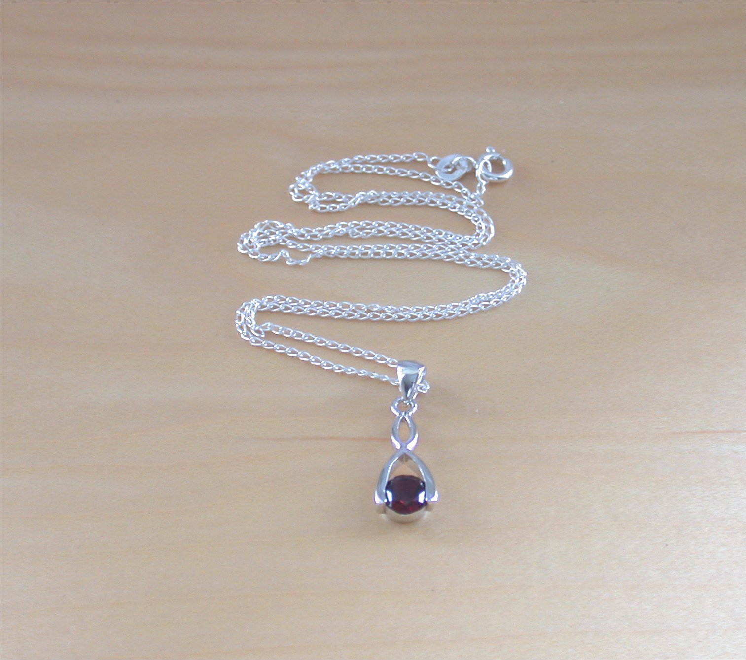 925 Pendant & 18" Silver Necklace/Red