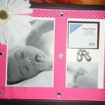 Hot pink-polka dot daisy and gem photo frame