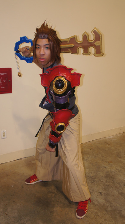 Kingdom Hearts Terra Foam Keyblade Prop Canid Enterprises