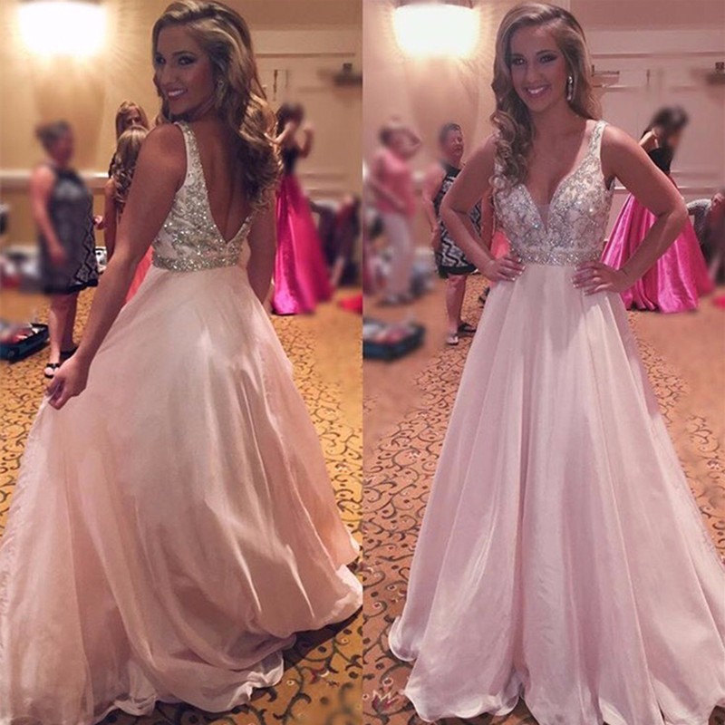 Long Graduation Dresses 2017 A Line White Backless Beaded with