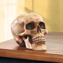 Grinning Skull Figurine 