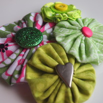 Green and pink yoyo cluster with bling