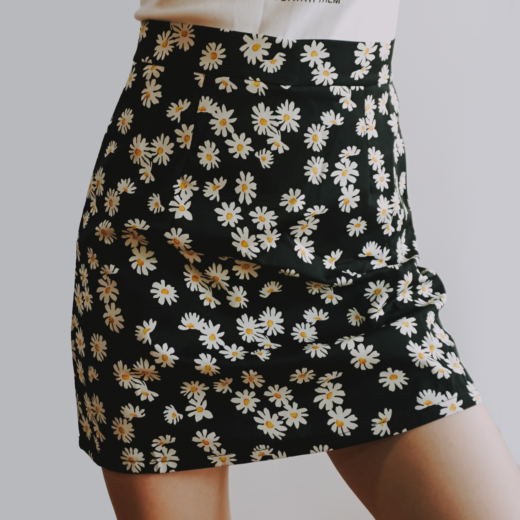 Daisy Mini Skirt (2 Colors) · Megoosta Fashion · Free shipping ...