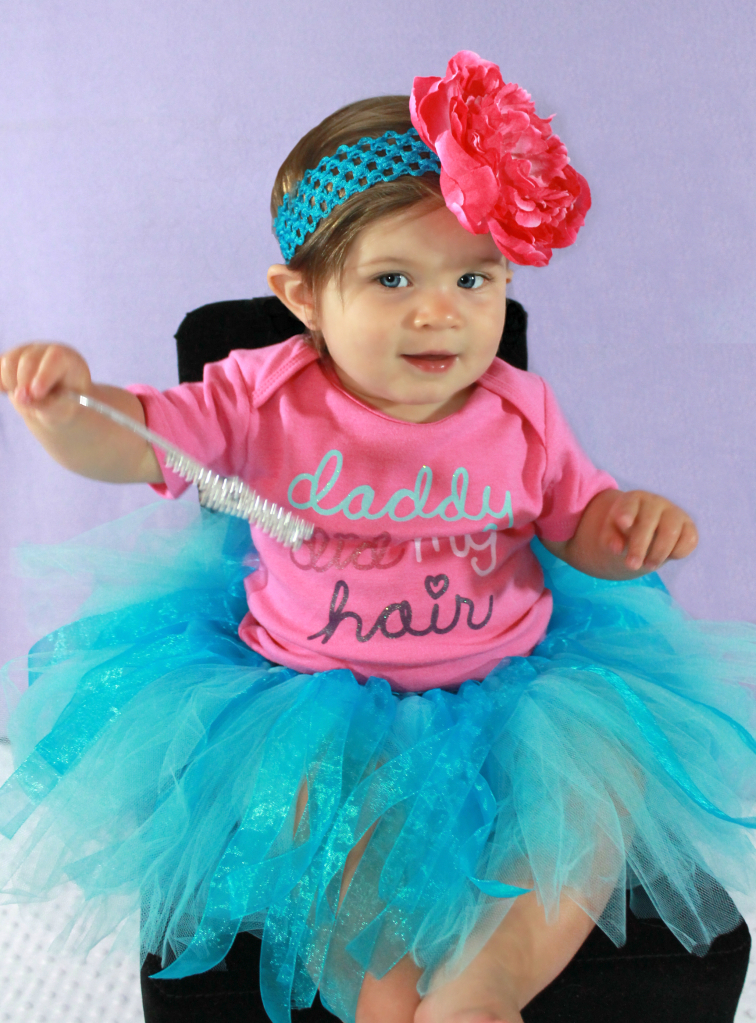 Daddy_did_my_hair_set_tutu_onesie_and_headband_with_large_flower_summer_collection_original
