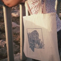 LOVELY MAMMOTH tote bag