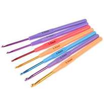 Colored_crochet_hooks_-_soft_handle.