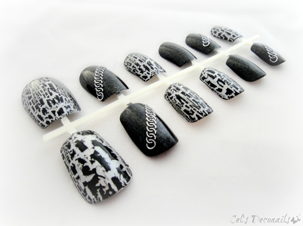 Crackle And Chains Gothic Nails Handpainted Nails Celdeconail Online Store Powered By Storenvy