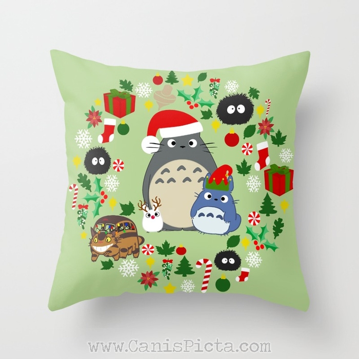 Christmas Wreath Green Totoro Kawaii My Neighbor Throw Pillow