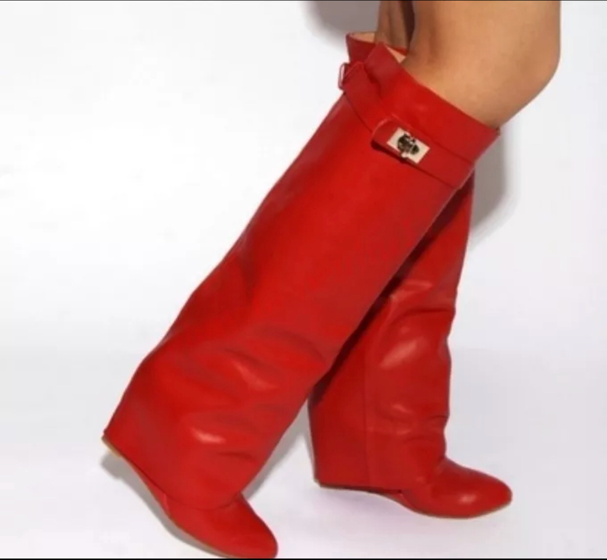 REDD’s SHARK ATTACK BOOTS on Storenvy