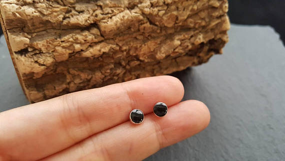 black stone ear studs